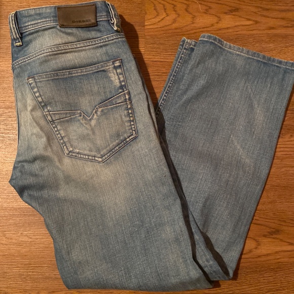 ❌❌❌SOLD❌❌❌Diesel Denim Jeans - Picture 2 of 8